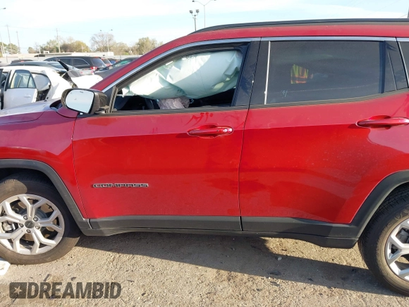 2025 Jeep Compass Latitude с VIN 3C4NJDBN9ST553240, выставлен на аукционе IAAI как лот 41806367 с пробегом 2 508 миль миль и . История ставок и продаж доступна на DreamBid. Изображение 15.