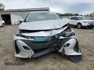 2017 Toyota Prius Plus z VIN JTDKARFP2H3067322, wystawiony jako Copart lot #54196275 z przebiegiem 68 386 mil mil oraz Szkoda całkowita • Salvage title. Historia ofert i sprzedaży dostępna na DreamBid. Obrazek 5.