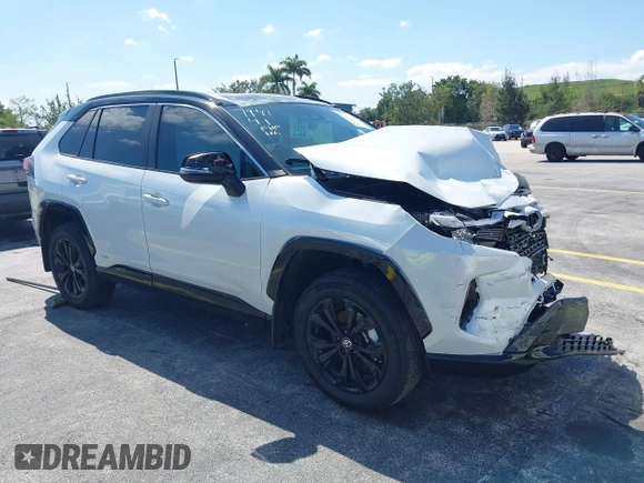 2024 Toyota RAV4 Hybrid XSE with VIN 2T3E6RFV9RW077941, listed as a IAAI auction lot 42012134 with 31,009 mi miles and . Bid and sale history available at DreamBid. Image 1.