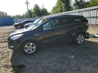 2013 Ford Escape SE z VIN 1FMCU0GX9DUA16048, wystawiony jako Copart lot #57780915 z przebiegiem Nie podano mil oraz Szkoda całkowita • Salvage title. Historia ofert i sprzedaży dostępna na DreamBid. Obrazek 1.