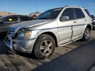 2005 Mercedes-Benz M-Class 3.7L with VIN 4JGAB57E05A522038, listed as a Copart auction lot 86013784 with 167,256 mi miles and Salvage Title. Bid and sale history available at carsss.com. Image 1.