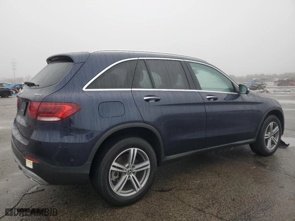 2022 Mercedes-Benz GLC with VIN W1N0G8EB7NG056352, listed as a Copart auction lot 44819745 with 20,201 mi miles and Salvage Title. Bid and sale history available at carsss.com. Image 3.
