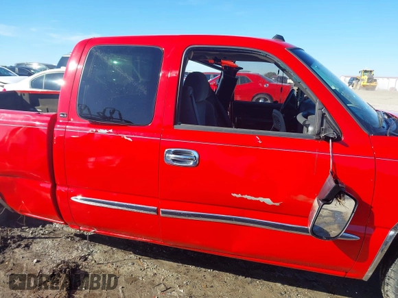 2004 GMC Sierra 1500 SLE with VIN 2GTEC19TX41348835, listed as a IAAI auction lot 41446444 with 216,333 mi miles and . Bid and sale history available at DreamBid. Image 14.