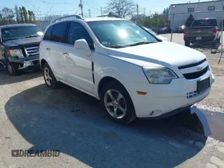 2014 Chevrolet Captiva Sport LT with VIN 3GNAL3EK4ES541521, listed as a IAAI auction lot 42025723 with 139,403 mi miles. Bid and sale history available at carsss.com. Image 1.