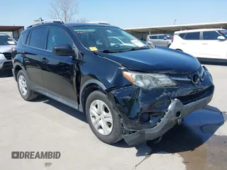 2015 Toyota RAV4 LE z VIN 2T3BFREVXFW295421, wystawiony jako IAAI lot #41882060 z przebiegiem 157 879 mil mil oraz . Historia ofert i sprzedaży dostępna na DreamBid. Obrazek 1.
