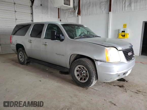 2010 GMC Yukon XL z VIN 1GKUKHE34AR126165, wystawiony jako Copart lot #52317135 z przebiegiem 234 675 mil mil oraz Tytuł czysty. Historia ofert i sprzedaży dostępna na DreamBid. Obrazek 4.