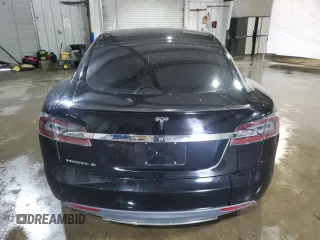 2013 Tesla Model S Performance с VIN 5YJSA1DP1DFP04296, выставлен на аукционе Copart как лот 61494385 с пробегом 35 075 миль миль и Чистый • Clean title. История ставок и продаж доступна на DreamBid. Изображение 6.