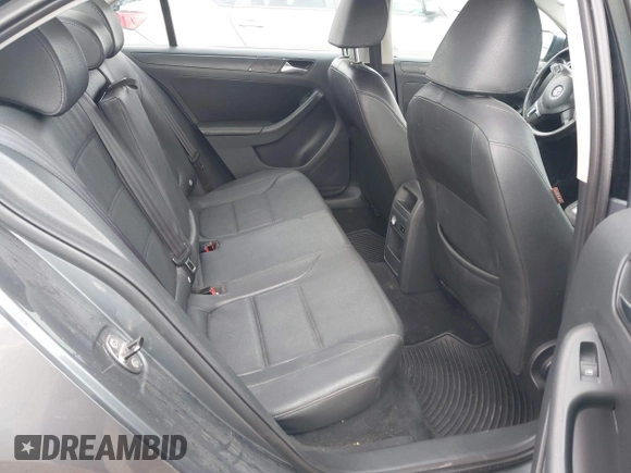 2011 Volkswagen Jetta SE z VIN 3VWDZ7AJ9BM325475, wystawiony jako IAAI lot #42746714 z przebiegiem 241 361 mil mil oraz . Historia ofert i sprzedaży dostępna na DreamBid. Obrazek 8.