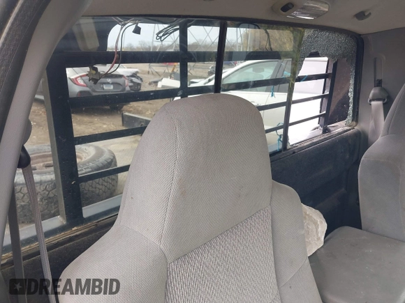 2004 Ford F-350 with VIN 1FTSF31P94EB50041, listed as a IAAI auction lot 40852909 with 152,569 mi miles and . Bid and sale history available at DreamBid. Image 8.