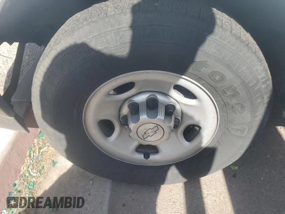 2017 Chevrolet Express Cargo with VIN 1GCWGAFF5H1313994, listed as a IAAI auction lot 42613462 with 163,743 mi miles and . Bid and sale history available at DreamBid. Image 10.