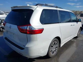 2019 Toyota Sienna XLE Auto Access Seat с VIN 5TDYZ3DC1KS966808, выставлен на аукционе IAAI как лот 41651448 с пробегом 53 790 миль миль и . История ставок и продаж доступна на DreamBid. Изображение 4.