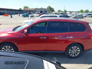 2015 Nissan Pathfinder SL with VIN 5N1AR2MMXFC685162, listed as a IAAI auction lot 42325622 with 172,897 mi miles and . Bid and sale history available at DreamBid. Image 14.