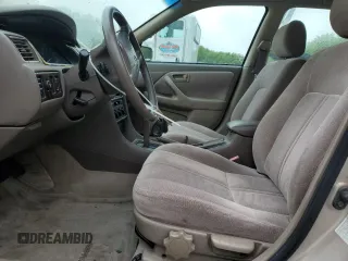 1997 Toyota Camry LE z VIN 4T1BG22K3VU819353, wystawiony jako Copart lot #58141275 z przebiegiem 32 935 mil mil oraz Czysty tytuł • Clean title. Historia ofert i sprzedaży dostępna na DreamBid. Obrazek 7.