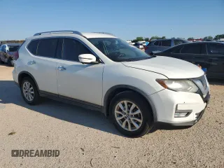 2017 Nissan Rogue S z VIN KNMAT2MT9HP593615, wystawiony jako Copart lot #56501765 z przebiegiem 187 438 mil mil oraz Szkoda całkowita • Salvage title. Historia ofert i sprzedaży dostępna na DreamBid. Obrazek 4.