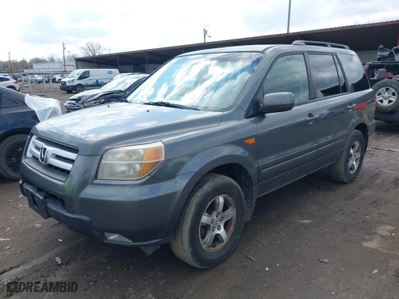 2007 Honda Pilot EX-L with VIN 5FNYF28527B022848, listed as a IAAI auction lot 42010116 with 240,277 mi miles. Bid and sale history available at carsss.com. Image 2.