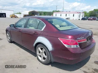 2011 Honda Accord LX z VIN 1HGCP2F30BA084129, wystawiony jako IAAI lot #42183623 z przebiegiem 163 272 mil mil oraz . Historia ofert i sprzedaży dostępna na DreamBid. Obrazek 3.
