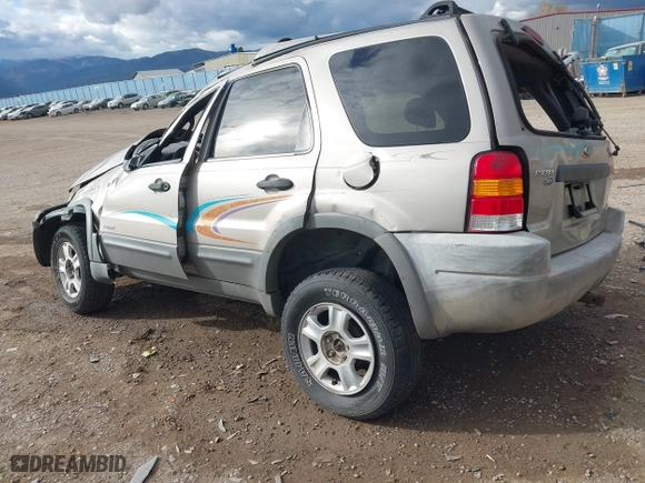 2001 Ford Escape XLT with VIN 1FMCU04151KB58369, listed as a IAAI auction lot 40711508 with 1 mi miles. Bid and sale history available at carsss.com. Image 3.