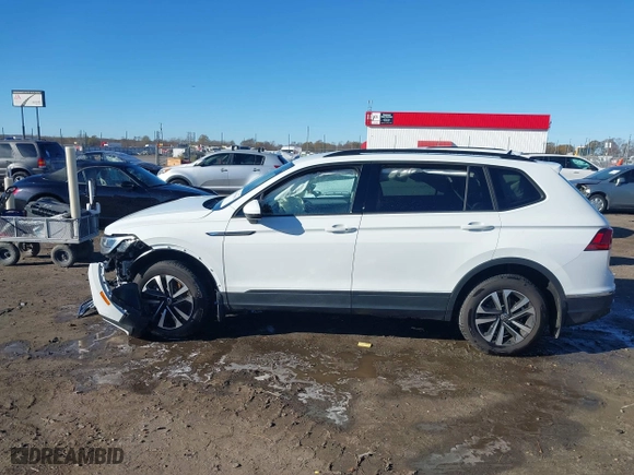 2024 Volkswagen Tiguan S with VIN 3VVRB7AX3RM146054, listed as a IAAI auction lot 41070662 with 4,756 mi miles. Bid and sale history available at carsss.com. Image 14.