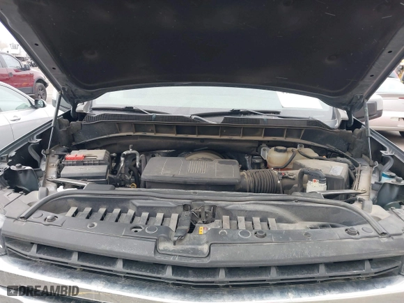 2019 Chevrolet Silverado 1500 LT with VIN 1GCUYDED1KZ259950, listed as a IAAI auction lot 41507899 with 80,929 mi miles. Bid and sale history available at carsss.com. Image 10.