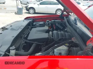 2014 Chevrolet Silverado 1500 LT z VIN 1GCVKREH8EZ385717, wystawiony jako IAAI lot #42401770 z przebiegiem 220 941 mil mil oraz . Historia ofert i sprzedaży dostępna na DreamBid. Obrazek 19.