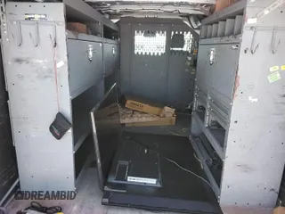 2016 Ford Transit Cargo с VIN 1FTYE1YM0GKB48939, выставлен на аукционе IAAI как лот 42511083 с пробегом 285 936 миль миль и . История ставок и продаж доступна на DreamBid. Изображение 18.