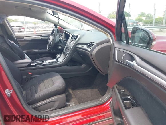 2013 Ford Fusion SE with VIN 3FA6P0H7XDR146666, listed as a IAAI auction lot 42435111 with 122,252 mi miles and . Bid and sale history available at DreamBid. Image 5.