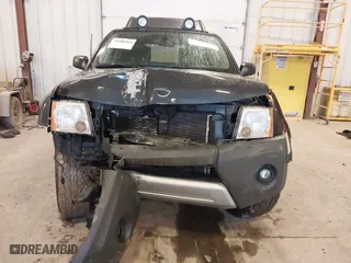 2013 Nissan Xterra Pro-4X with VIN 5N1AN0NW8DN816364, listed as a IAAI auction lot 41680564 with 197,768 mi miles. Bid and sale history available at carsss.com. Image 6.