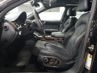 2015 Audi A8 4.0T z VIN WAU32AFD0FN017865, wystawiony jako Copart lot #37065594 z przebiegiem 55 632 mil mil oraz Szkoda całkowita • Salvage title. Historia ofert i sprzedaży dostępna na DreamBid. Obrazek 7.