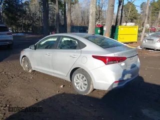 2021 Hyundai Accent SE z VIN 3KPC24A6XME134920, wystawiony jako IAAI lot #41394321 z przebiegiem 73 028 mil mil oraz . Historia ofert i sprzedaży dostępna na DreamBid. Obrazek 3.