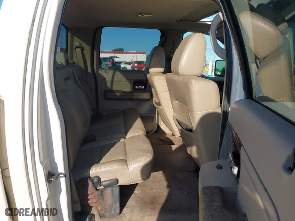 2007 Ford F-150 XLT with VIN 1FTPW12527FB74543, listed as a IAAI auction lot 41723554 with 217,242 mi miles. Bid and sale history available at carsss.com. Image 8.