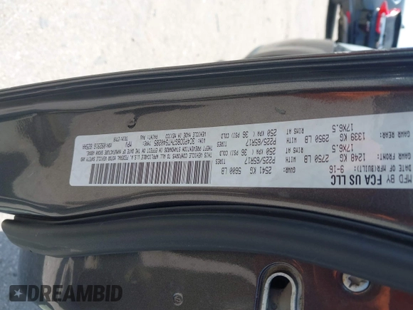 2017 Dodge Journey SXT with VIN 3C4PDDBG7HT540285, listed as a IAAI auction lot 42278439 with 180,614 mi miles and . Bid and sale history available at DreamBid. Image 9.