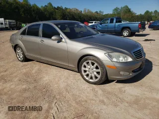 2007 Mercedes-Benz S 550 with VIN WDDNG71X07A053622, listed as a Copart auction lot 53254235 with 147,010 mi miles and Salvage Title. Bid and sale history available at DreamBid. Image 4.