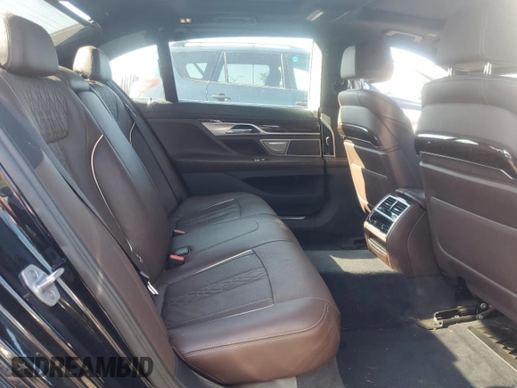 2018 BMW 7 Series 740e xDrive iPerformance with VIN WBA7J2C52JG938439, listed as a Copart auction lot 69452044 with 38,451 mi miles and Salvage Title. Bid and sale history available at carsss.com. Image 10.