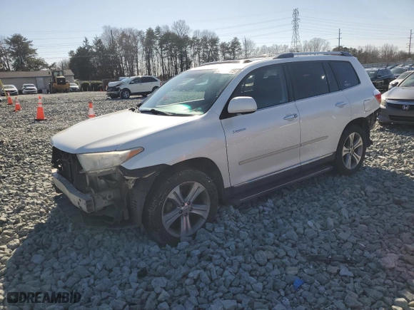 2011 Toyota Highlander Limited with VIN 5TDYK3EH0BS029902, listed as a Copart auction lot 44209425 with 243,713 mi miles and Salvage Title. Bid and sale history available at carsss.com. Image 1.