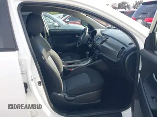 2016 Kia Sportage LX with VIN KNDPB3ACXG7863165, listed as a IAAI auction lot 41955723 with 72,567 mi miles. Bid and sale history available at carsss.com. Image 5.