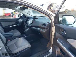 2016 Honda CR-V EX-L with VIN 5J6RM4H78GL028992, listed as a IAAI auction lot 41364698 with 105,644 mi miles. Bid and sale history available at carsss.com. Image 5.