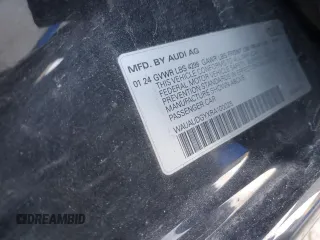 2024 Audi A3 Premium z VIN WAUAUDGYXRA100025, wystawiony jako Copart lot #56401935 z przebiegiem 42 408 mil mil oraz Nie do naprawy. Historia ofert i sprzedaży dostępna na DreamBid. Obrazek 14.