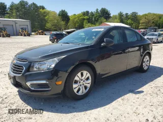 2015 Chevrolet Cruze LS z VIN 1G1PA5SG0F7284872, wystawiony jako Copart lot #56679175 z przebiegiem 94 441 mil mil oraz Czysty tytuł • Clean title. Historia ofert i sprzedaży dostępna na DreamBid. Obrazek 1.