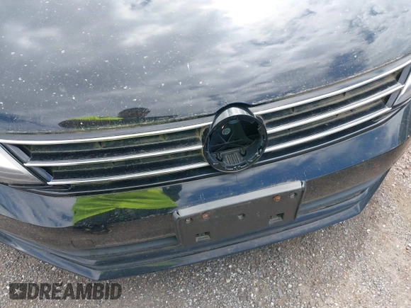 2015 Volkswagen Jetta SE with VIN 3VWD17AJ4FM238189, listed as a IAAI auction lot 42631257 with 92,561 mi miles and . Bid and sale history available at DreamBid. Image 12.