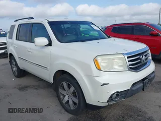 2013 Honda Pilot Touring z VIN 5FNYF3H98DB017996, wystawiony jako IAAI lot #42070845 z przebiegiem 156 812 mil mil oraz . Historia ofert i sprzedaży dostępna na DreamBid. Obrazek 1.