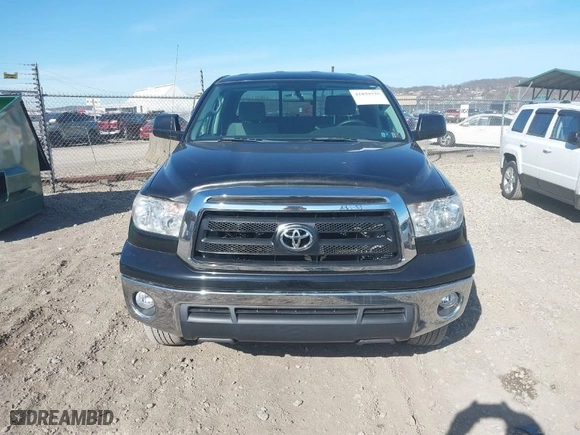 2013 Toyota Tundra 4WD Truck with VIN 5TFUM5F19DX047785, listed as a IAAI auction lot 41839335 with NaN miles. Bid and sale history available at carsss.com. Image 13.