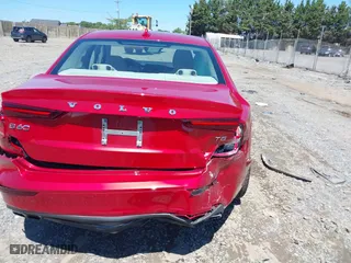 2020 Volvo S60 Momentum with VIN 7JR102FK1LG049035, listed as a IAAI auction lot 39819495 with 39,134 mi miles. Bid and sale history available at carsss.com. Image 16.