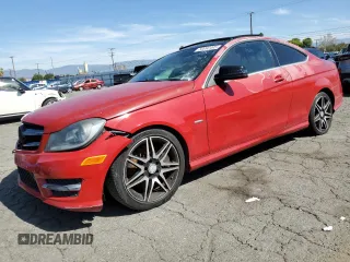 2013 Mercedes-Benz C 250 with VIN WDDGJ4HB0DG062512, listed as a Copart auction lot 50092495 with 109,493 mi miles and Clean Title. Bid and sale history available at DreamBid. Image 1.