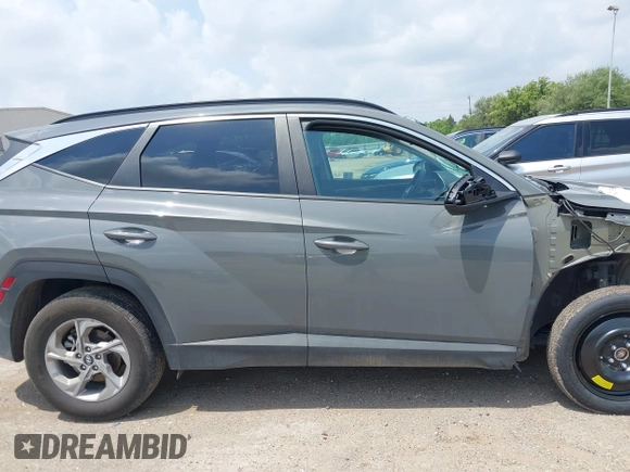 2024 Hyundai Tucson SEL with VIN 5NMJBCDE1RH340504, listed as a IAAI auction lot 42115650 with 39,056 mi miles. Bid and sale history available at carsss.com. Image 14.
