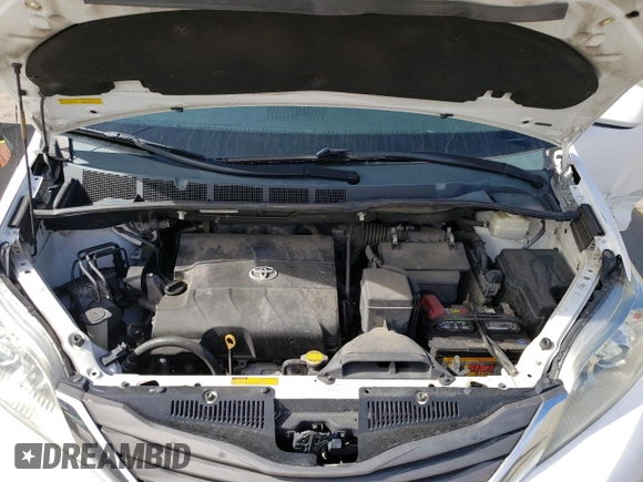 2011 Toyota Sienna XLE AAS with VIN 5TDYK3DC5BS090510, listed as a Copart auction lot 49671925 with 299,397 mi miles and Salvage Title. Bid and sale history available at carsss.com. Image 12.