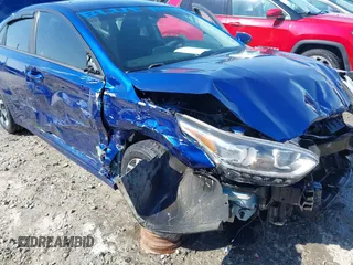 2019 Kia Forte LXS with VIN 3KPF24AD1KE123197, listed as a IAAI auction lot 41899077 with 78,004 mi miles and . Bid and sale history available at carsss.com. Image 18.