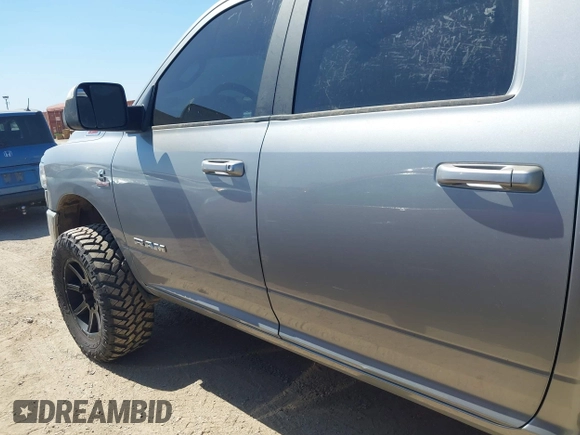 2020 Ram 2500 Big Horn with VIN 3C6UR5DL3LG141225, listed as a IAAI auction lot 41780459 with 117,276 mi miles and . Bid and sale history available at DreamBid. Image 14.