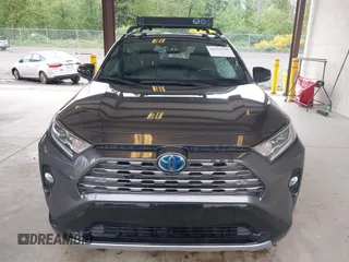2021 Toyota RAV4 Hybrid XSE z VIN 4T3E6RFV2MU007724, wystawiony jako IAAI lot #42213345 z przebiegiem 31 089 mil mil oraz . Historia ofert i sprzedaży dostępna na DreamBid. Obrazek 13.