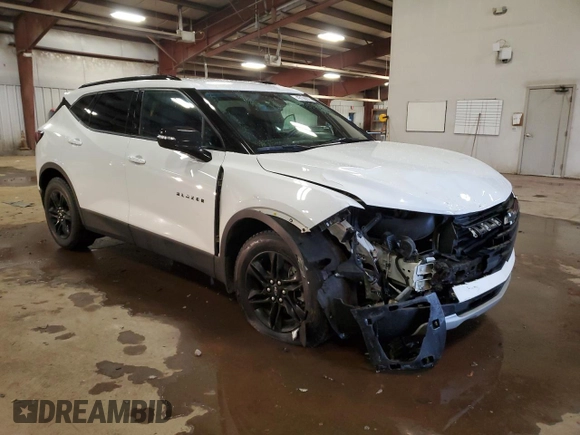 2022 Chevrolet Blazer LT z VIN 3GNKBJRS7NS145282, wystawiony jako Copart lot #43135975 z przebiegiem 28 368 mil mil oraz Szkoda całkowita • Salvage title. Historia ofert i sprzedaży dostępna na DreamBid. Obrazek 4.