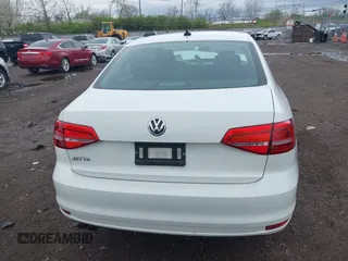 2015 Volkswagen Jetta Sedan 2.0L S with VIN 3VW2K7AJ5FM313969, listed as a IAAI auction lot 41951550 with 104,735 mi miles. Bid and sale history available at carsss.com. Image 16.